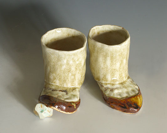 Lady foot cups